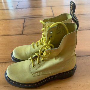 Dr Martens 1460 Pascal Yellow